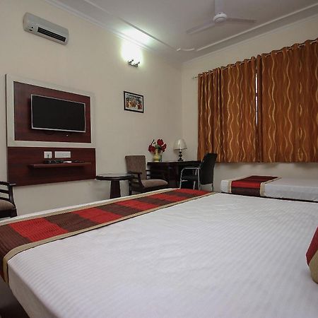 Super Hotel O Jaipur Stays Exterior photo