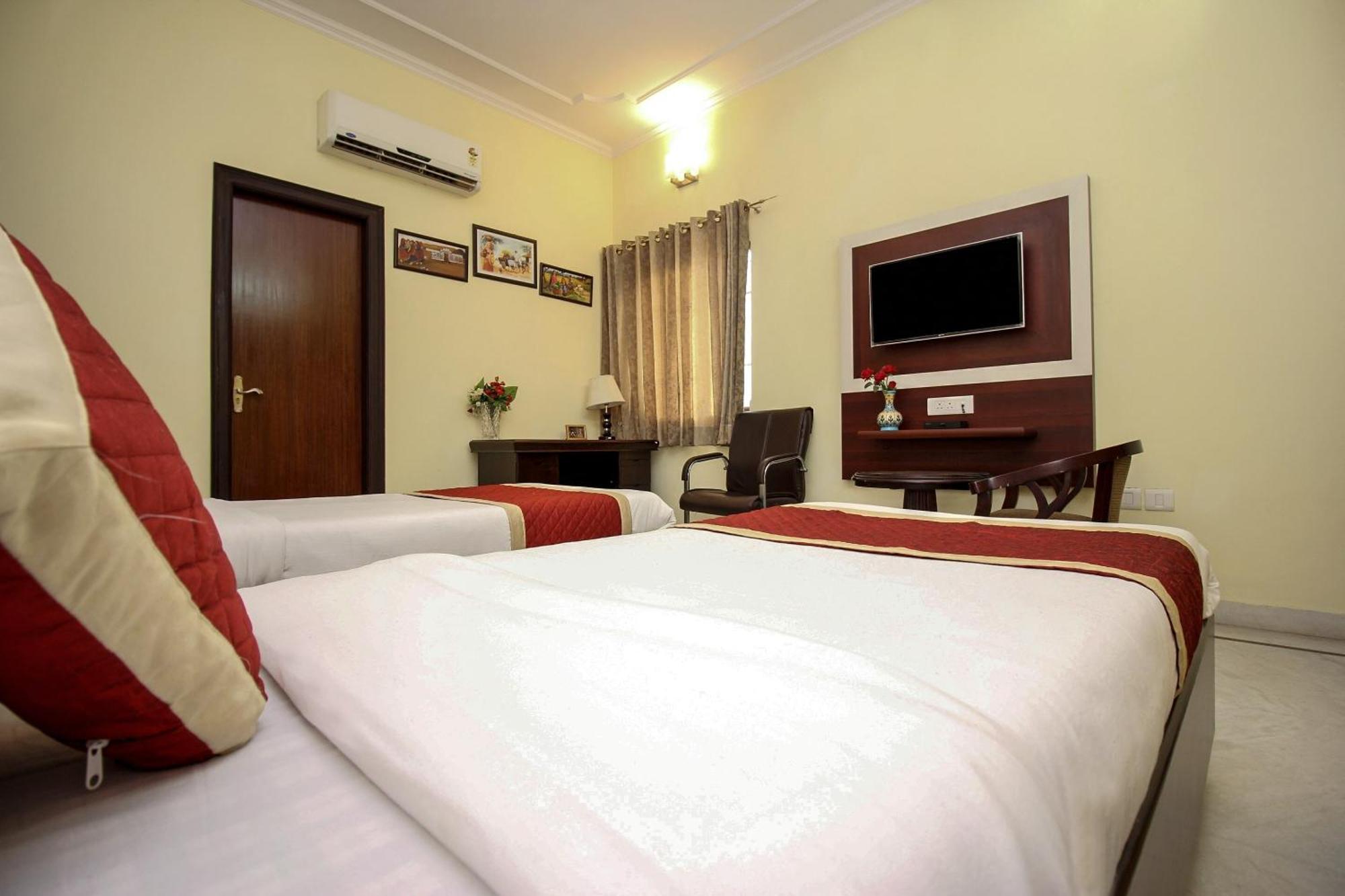 Super Hotel O Jaipur Stays Exterior photo